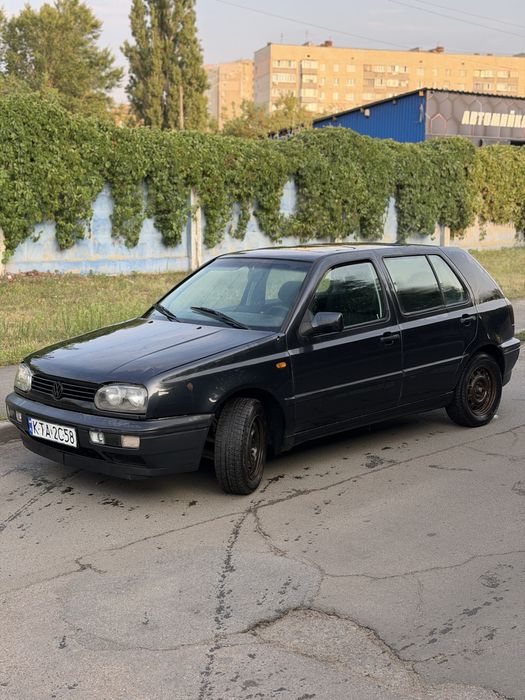VW Golf 3 бляха 1.6