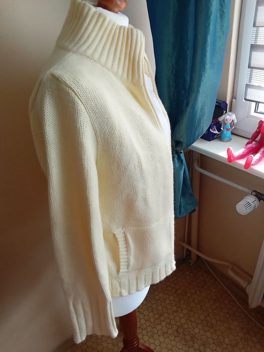 Super sweterki rozpinane dla kobiet