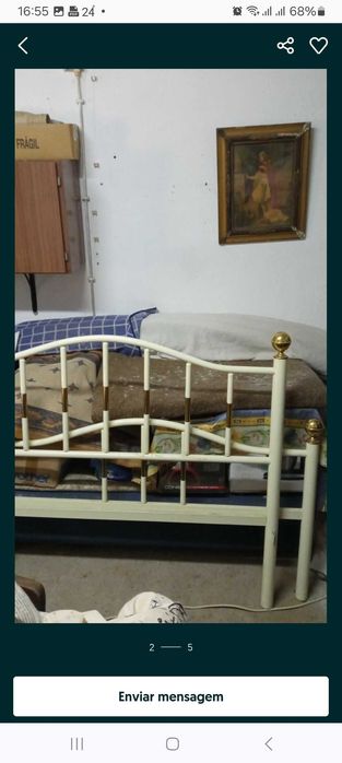 Vendo camas casal, carpetes, outros artigos para desocupar