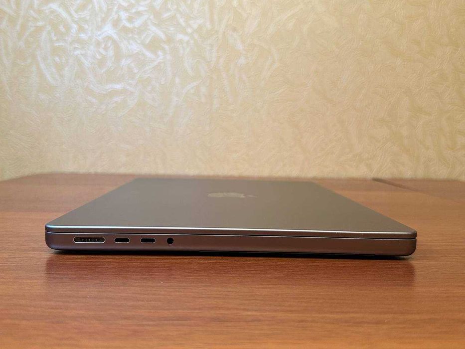 MacBook Pro 14 M1 Pro 16/512 gb 2021