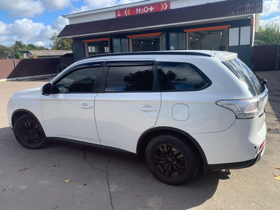 Терміново продається Авто  Mitsubishi Outlander 2014 рік