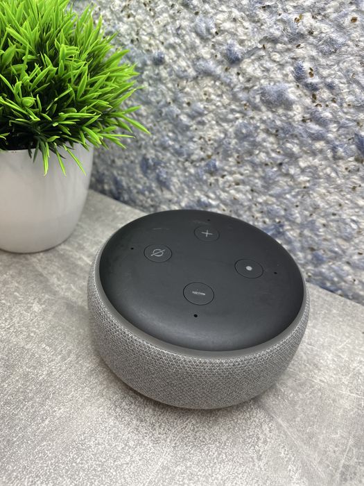 Розумна колонка Amazon Alexa Echo Dot 3 (без зарядки)