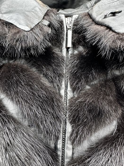 Шкіряна куртка з хутром норки