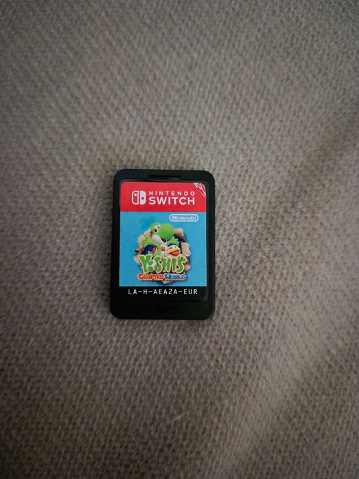Gra nintendo switch yoshi's crafted world