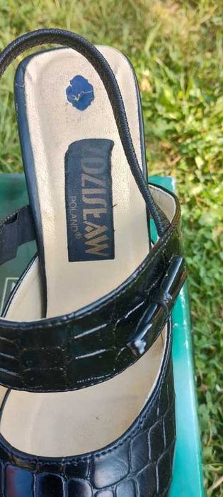 Czarne buty na obcasie rozm. 39 imitacja krokodylej skóry
