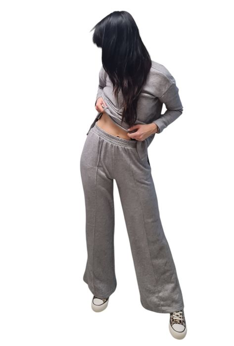 Брючний костюм жіночій. Теплий