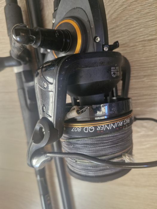 Zestaw karpiowy 2 wędki 2 kolowrotki