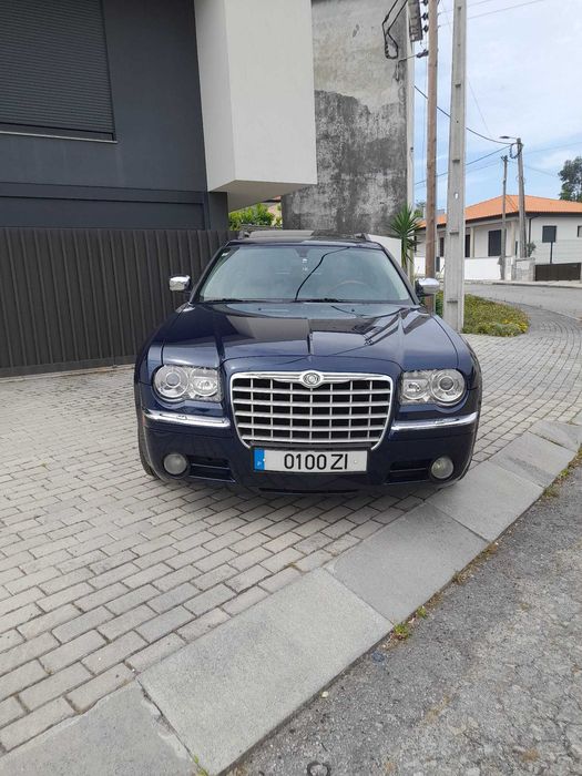 Exclusivo Chrysler 300c 2.7 V6