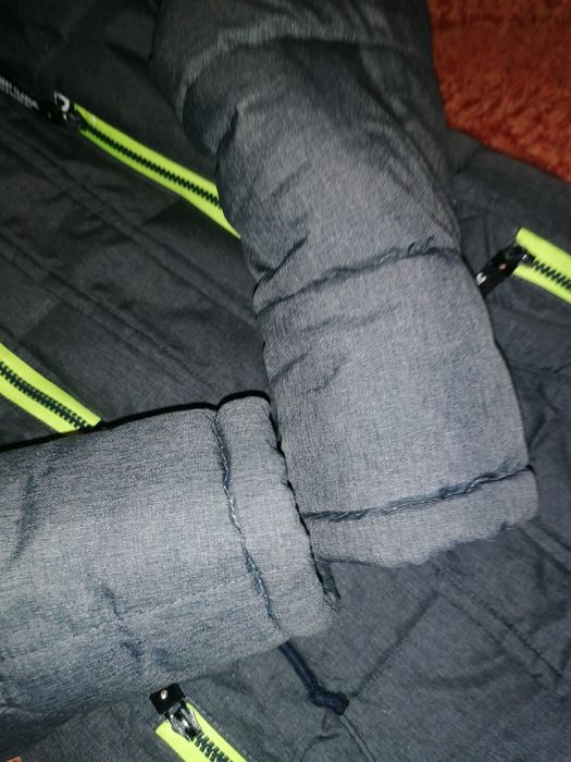 Зимова курточка для хлопчика