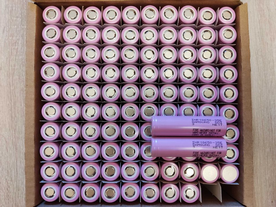 Samsung НОВЫЕ. Аккумуляторы 18650 Samsung 35E
