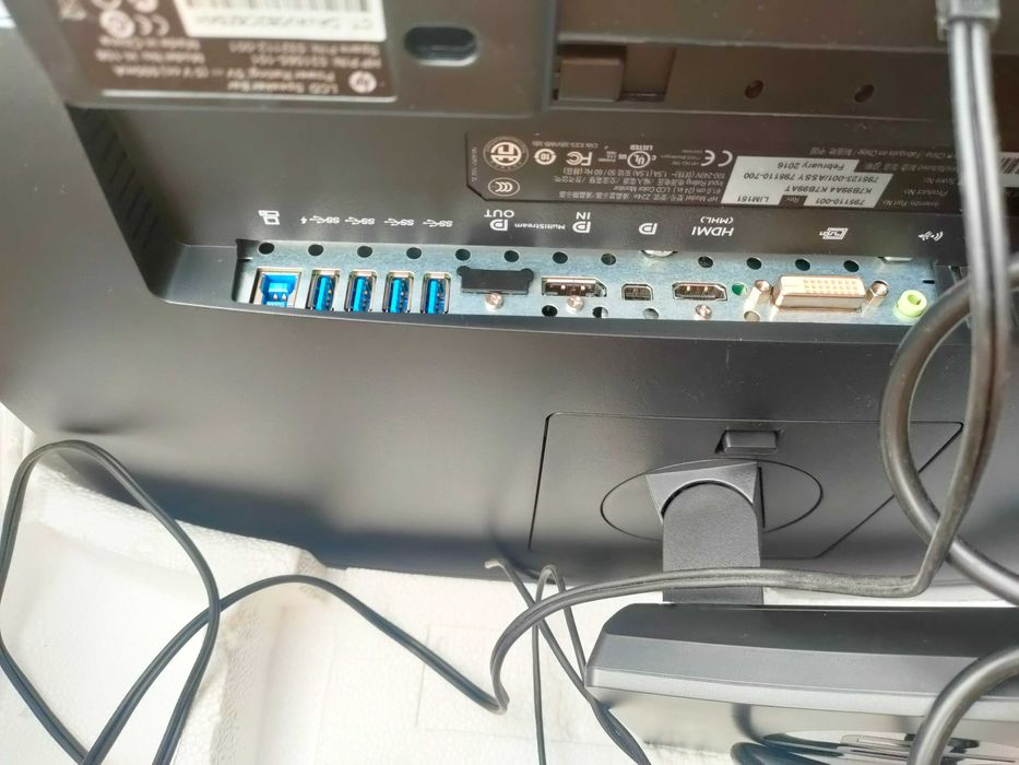 Монітор комп'ютерний у стані нового