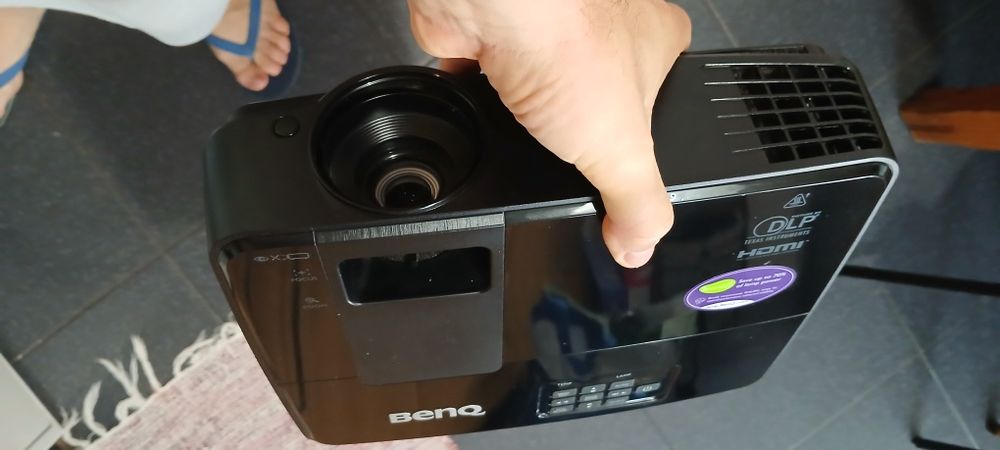 Projetores Benq sem uso