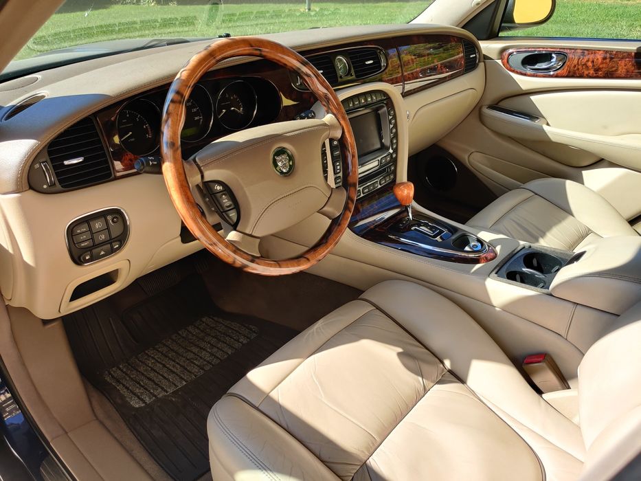 Jaguar XJ Super V8 4.2 Supercharged — 396 cv — Nacional — photo 5