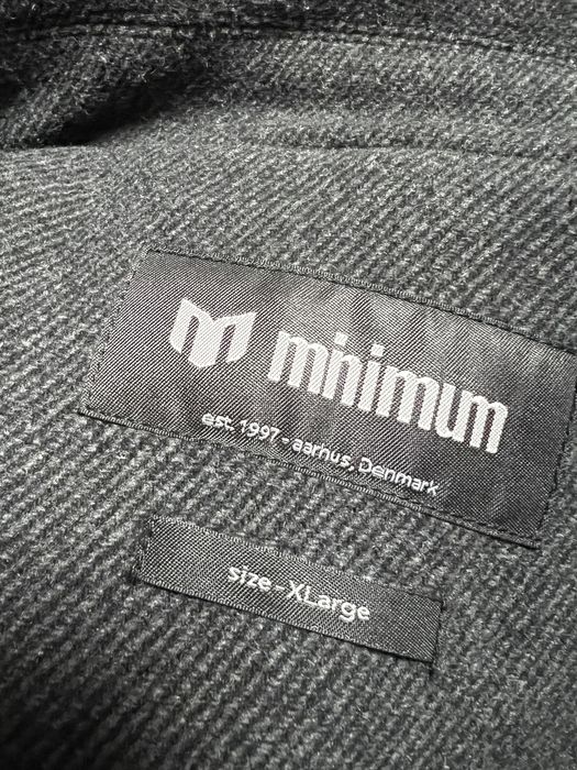 Шикарное мужское пальто Minimum
