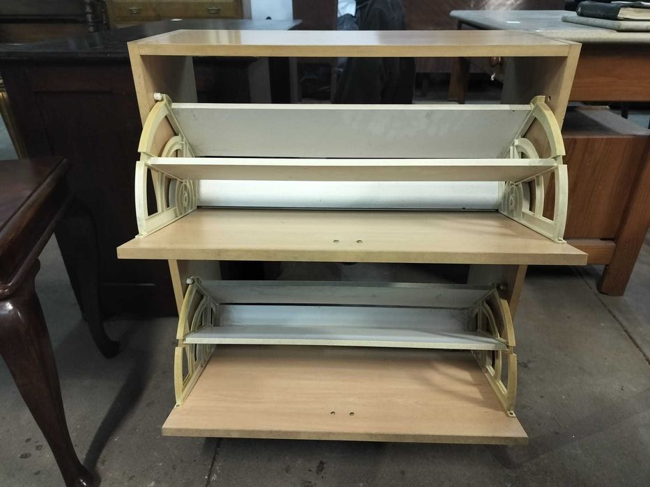 Sapateira - Arrumação de Calçado