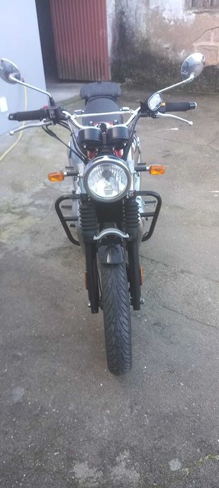 Royal Enfield Interceptor 650