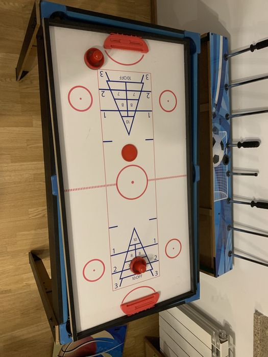 Stół bilardowy pilkarzyki