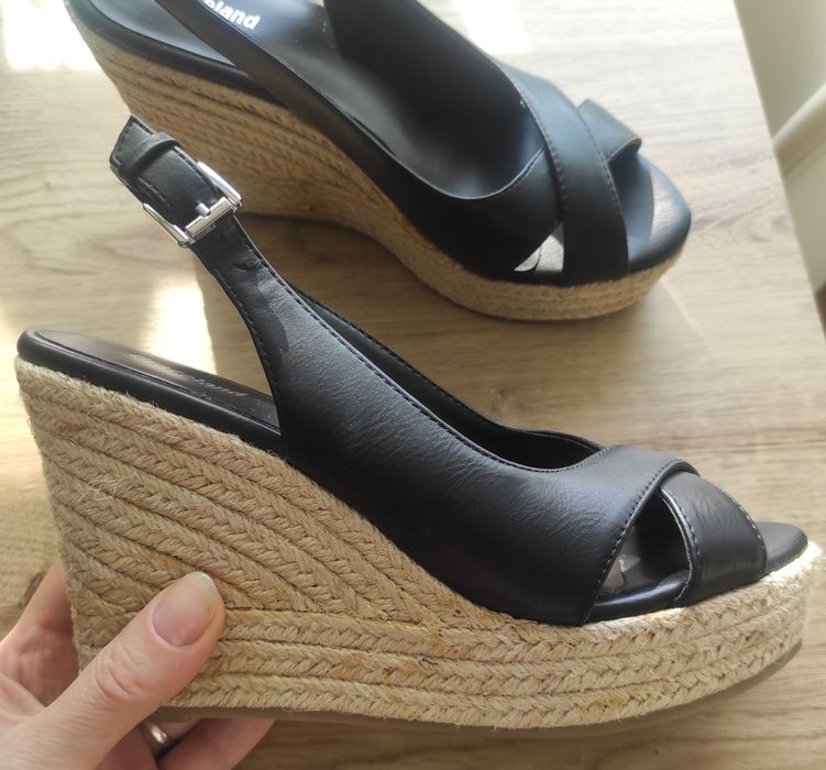 Buty na koturnie rozm. 38.