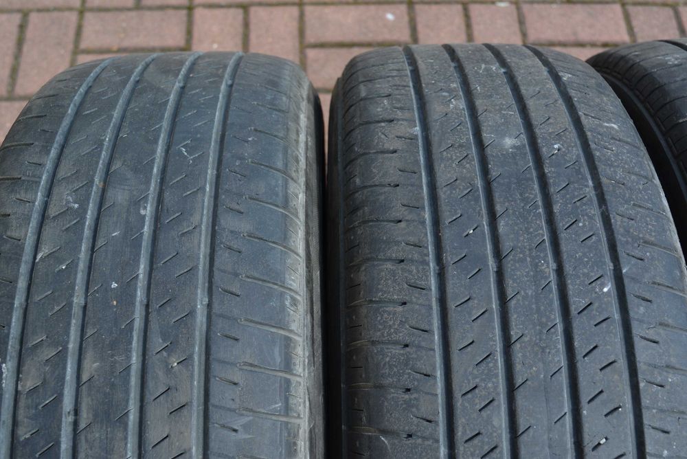 4x 225/60/18 Bridgestone Dueler H/L 33