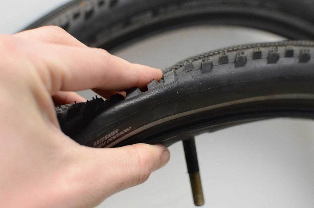 Покришки 26" x 2.10 Schwalbe Hurricane Performance RaceGuard HS499