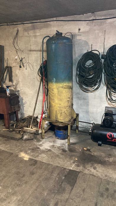 ресивер 300 літров