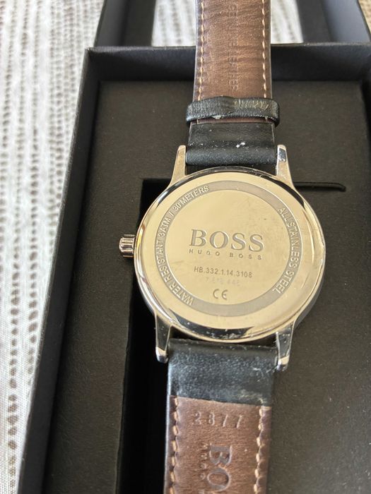 Relógio Hugo Boss preto, muito elegante, com estojo original