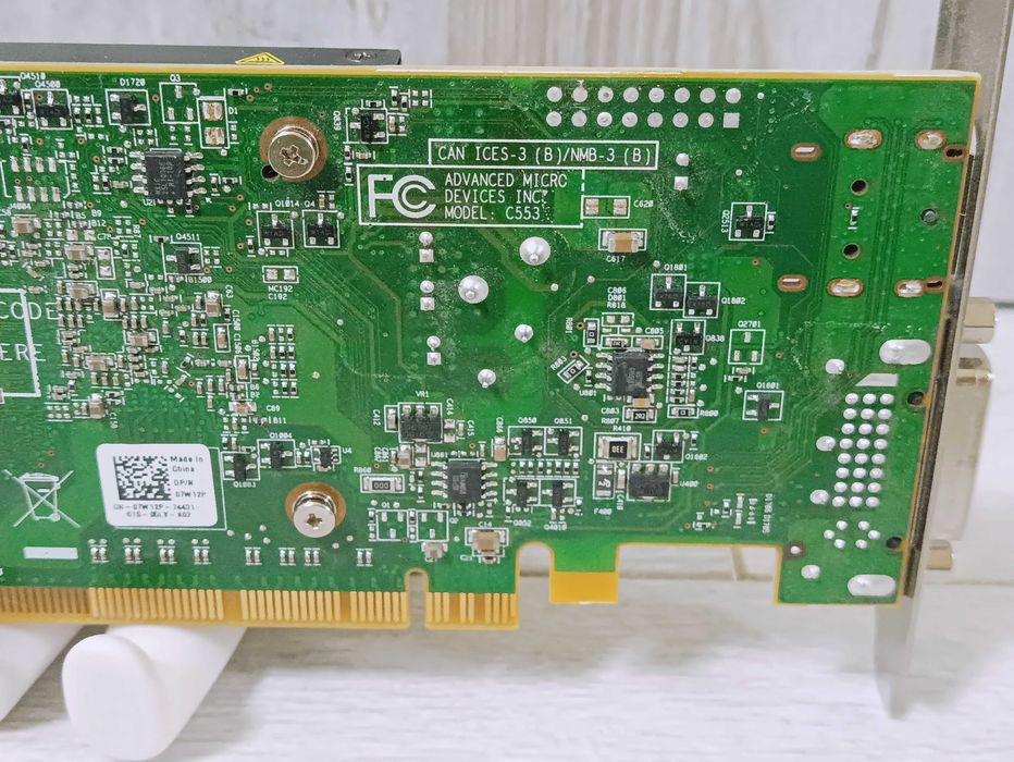 Видеокарта AMD Radeon R5 240 / 1GB / GDDR3 / 64-bit / DVI / DP