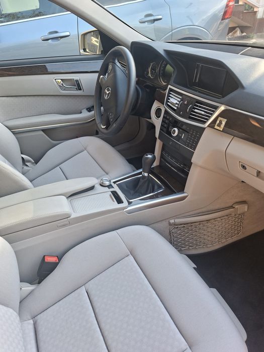 Mercedes E250 2008 rok