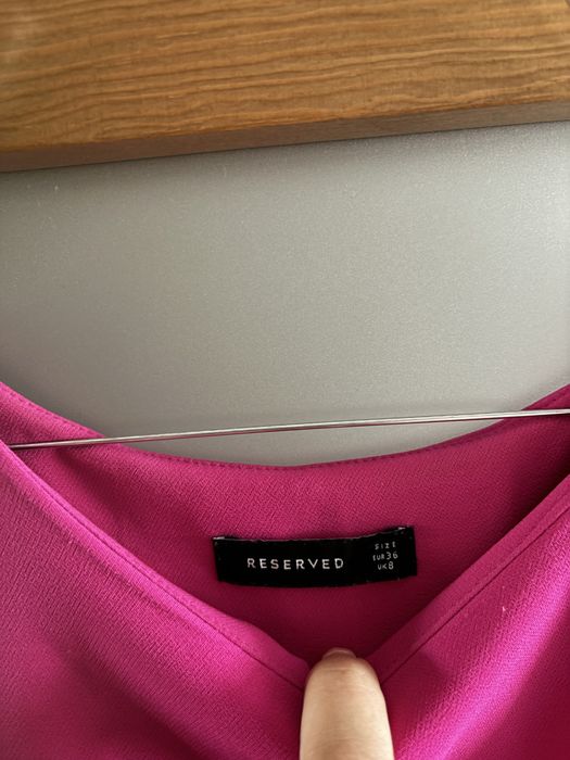 Sukienka fuksja malina Reserved 36