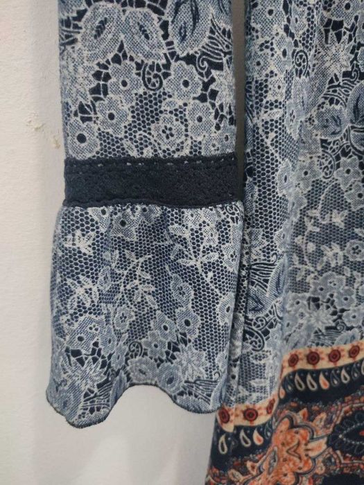 Vestido na cor Azul