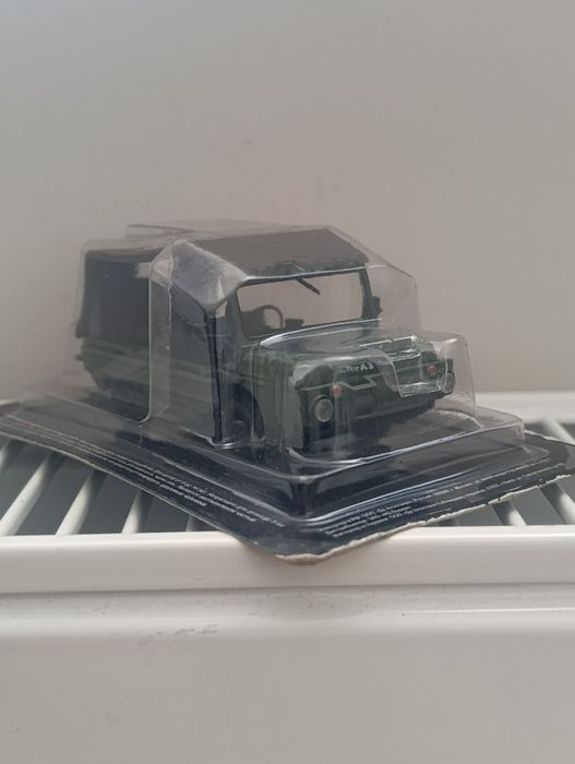 Масштабна модель ЛуАЗ-967