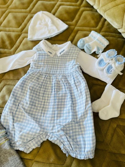 Roupa de bebé menino