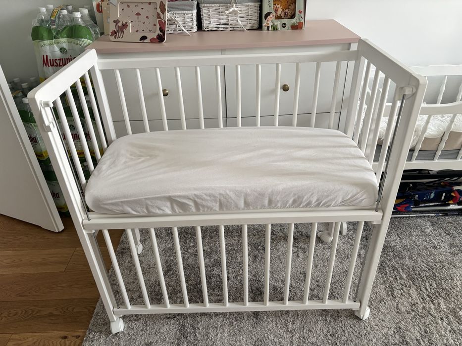 Łożeczko dzieciece (dostawka) 94 cm x 45 cm z materacem