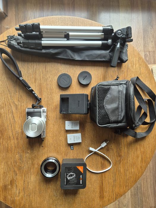 Nikon 1 J5 Silver + 10-30mm PD-Zoom | Statyw | Torba | Adapter K&F | Zestaw