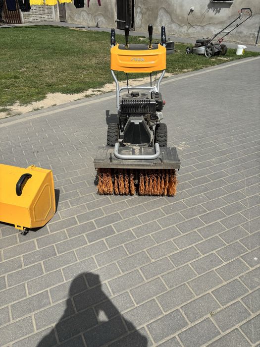 Zamiatarka spalinowa STIGA SWS 600 G (Mocna 4.4 kW / 212 cc) • Stan Dobry •
