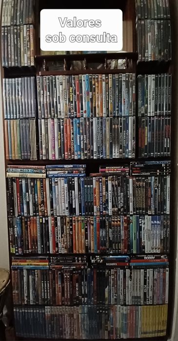 Lote de centenas de DVD's