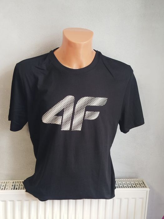 Podkoszulek czarny 4f