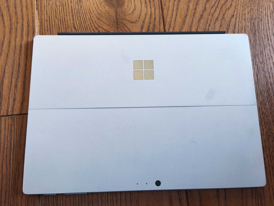 Microsoft Surface Pro 3 - 256GB SSD i5-7300 8GB RAM