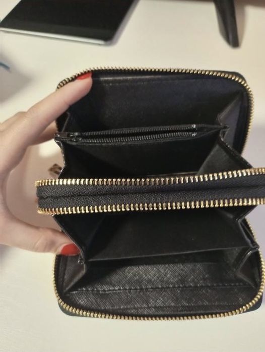 Стильний гаманець Guess