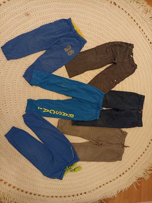 Zestaw spodni dla chłopca rozmiar 110/116