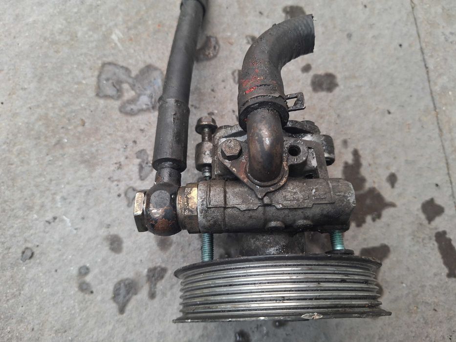 Pompa wspomagania KYB 1,9 TDI Golf Passat Bora Leon Toledo Octavia