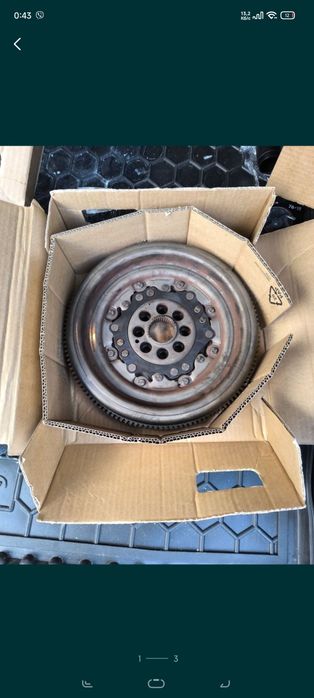 Молдінги на двері передні , бачок омивача, демферпасат б8