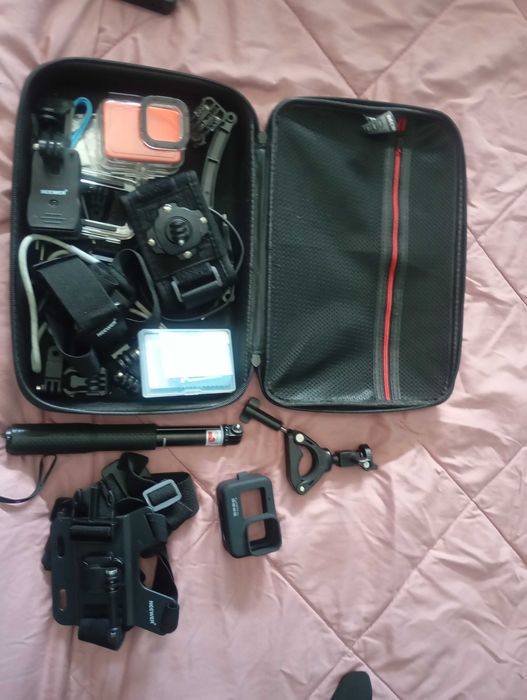 Go Pro Hero 10 black + acessórios e baterias extra