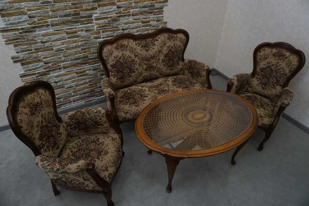 Zestaw Chippendale Sofa 2 os. + 2 Fotele + Ława Owalna z Rafią  w-1135