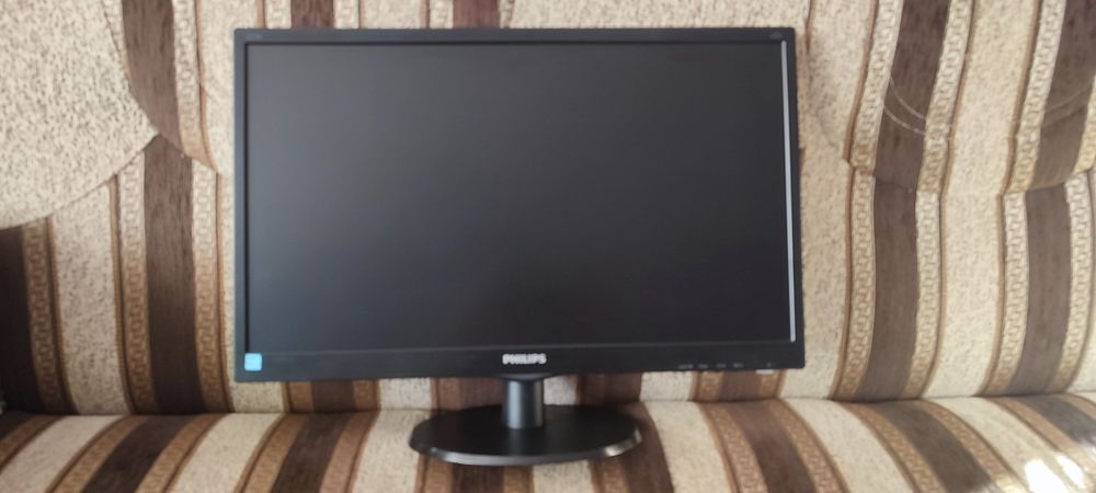 Monitor Philips 223V5L