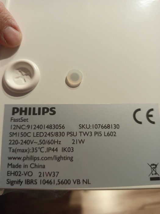 Philips Oprawa LED do montażu natynkowego ściennego IP44 230V SM150C