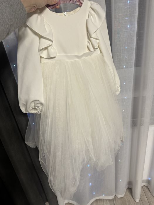 Біла сукня прокат