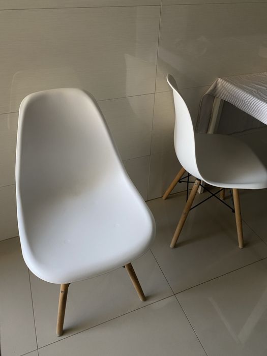 Vendo conjunto mesa, cadeira e tapete