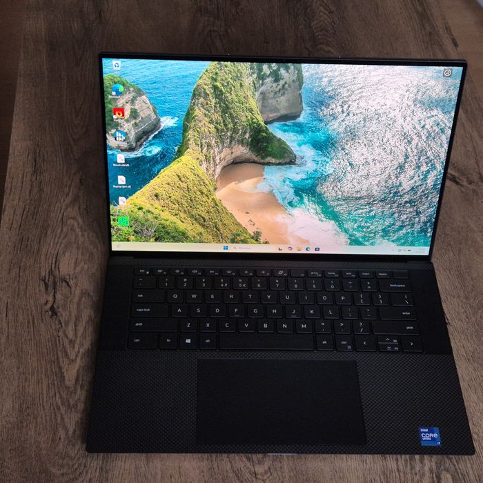 Dell Precision 5560 4K Dotyk i7 32GB/1TB
