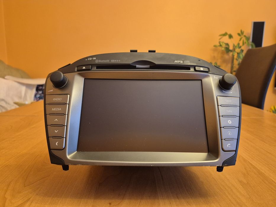 Hyundai nawigacja GPS radio LAN3100EHLM

MODEL: LAN3100EH